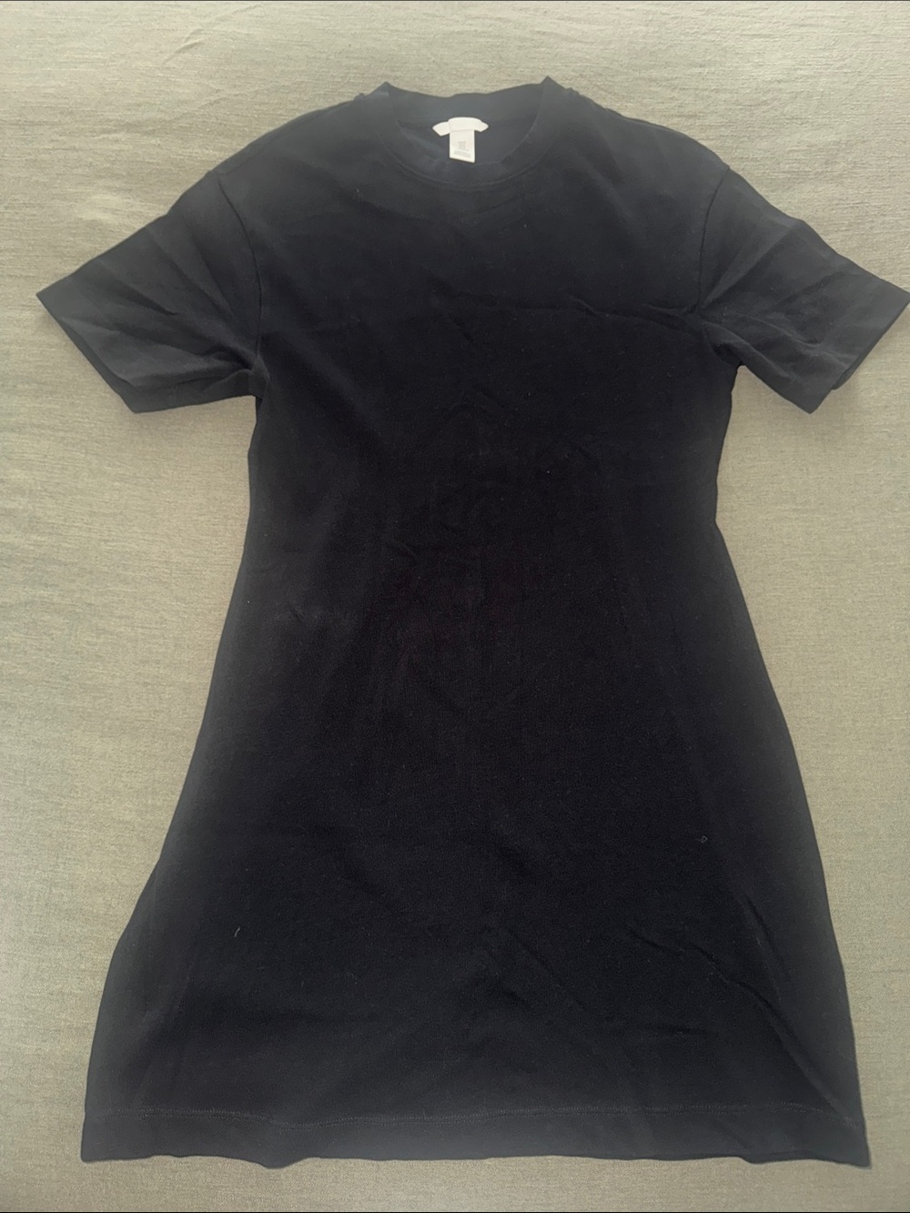 H&M Black Short-Sleeve Crewneck Dress